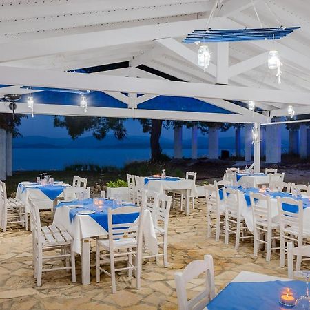 Villa Spiaggia Bianca Dafnila Buitenkant foto